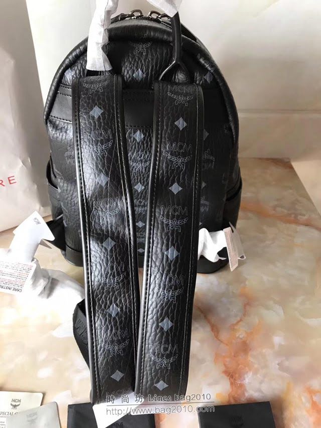 MCM女包 原單 經典造型款 Cosmo圖案 小號 MCM雙肩包 百搭款MCM女背包  mdmc1011